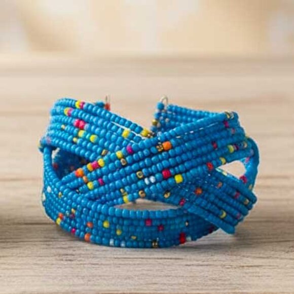 2/$21 Ladies Blue Beaded Bracelet - Picture 1 of 5